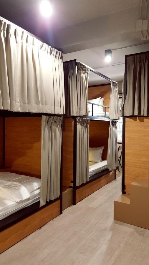 Bangpho Story Hostel Bangkok Ngoại thất bức ảnh