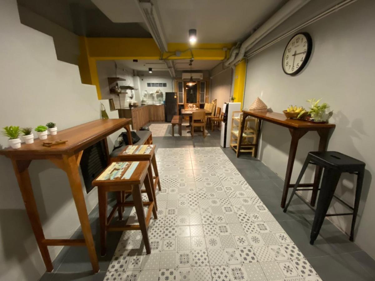 Bangpho Story Hostel Bangkok Ngoại thất bức ảnh