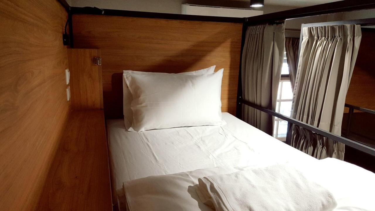 Bangpho Story Hostel Bangkok Ngoại thất bức ảnh